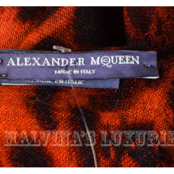 ALEXANDER MCQUEEN SCARF CASHMERE SILK SKULL AND ANIMAL PRINT 50" SQUARE - Picture 6 of 7